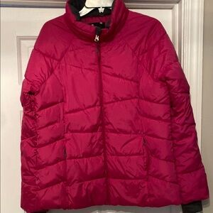 Athletech size large Women's Pink Puffer Jacket w gray accents